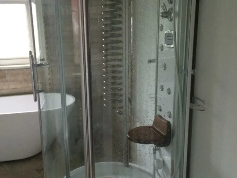 Power Shower Installation and Repair